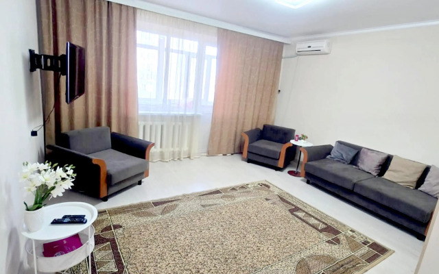 S vidom na gory Samal 2 Flat