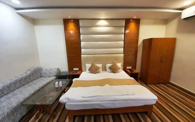 Hotel Mandakini Royal