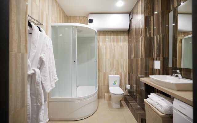 Pisatelya 2 Apartments