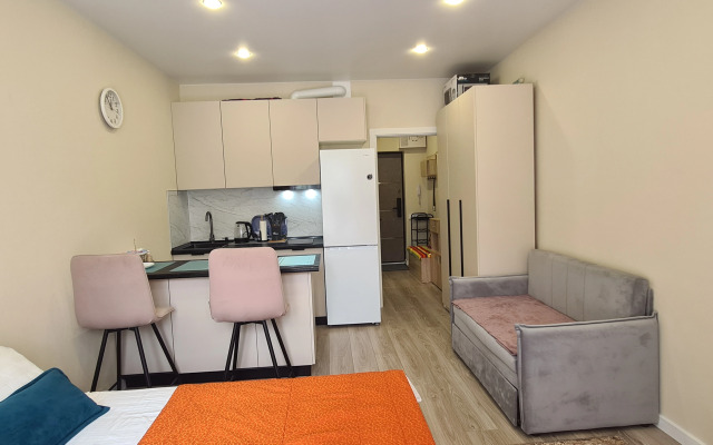 Uyutnaya S Balkonom V Sochi Flat