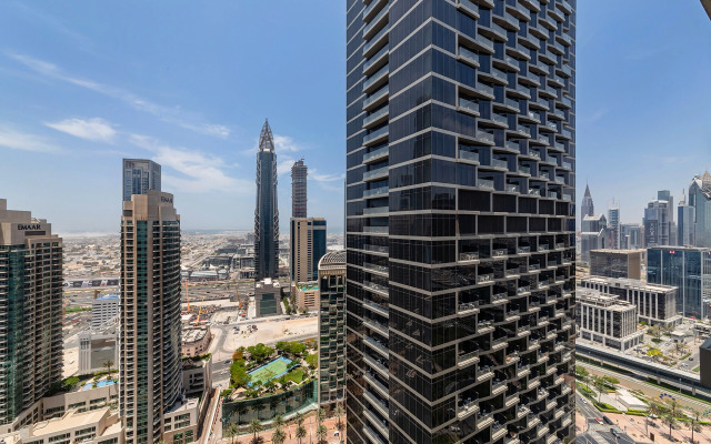 Sky View 1Bdr in Downtown Apartments