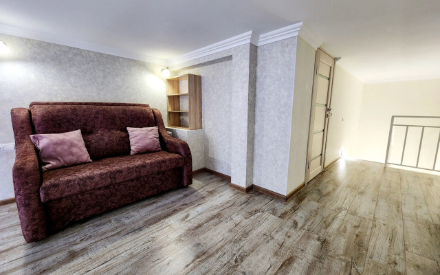 Апартаменты двухуровневые в ЖК Изумрудный город