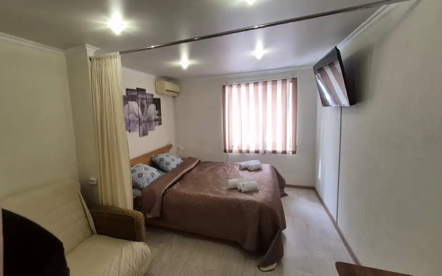 Odnokomnatnaya Standart na Oktyabrskoy 21 ot Piligrim kmv Flat