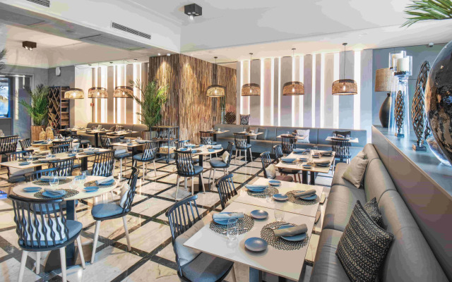Salles Pere IV Hotel