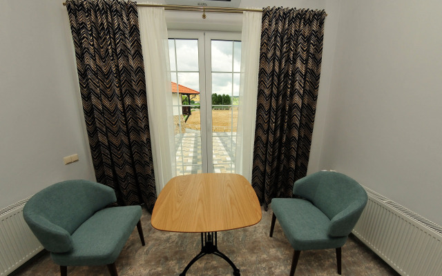 Kazak Club Hotel