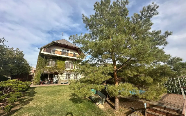 Eskvayr Shale Chalet