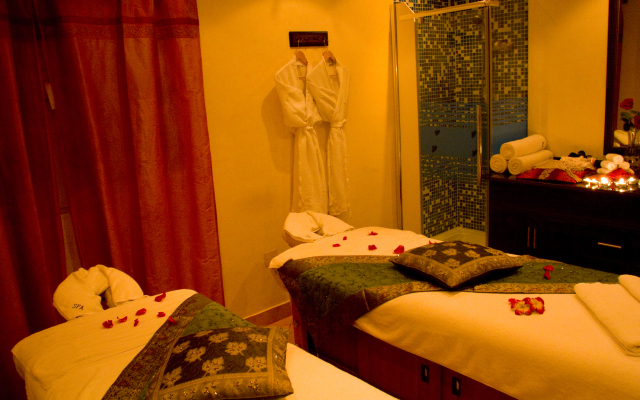 Arabian Courtyard Hotel & Spa