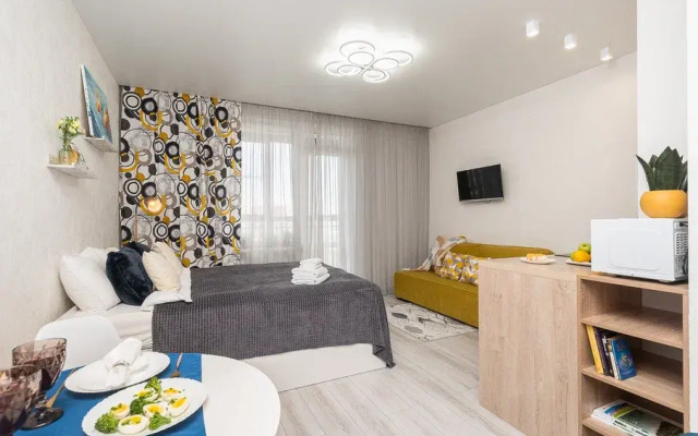 Na Dmitriya Shamshurina 29 Flat