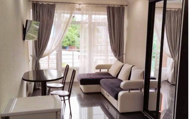 Yuzhny Vayb Mirakl Hotel
