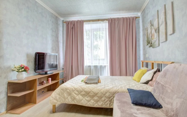 Na Ulitse Uritskogo 44 Flat