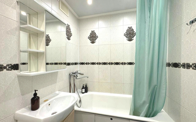 Квартира двухкомнатная в центре на Дзержинского рядом с РИАцентром