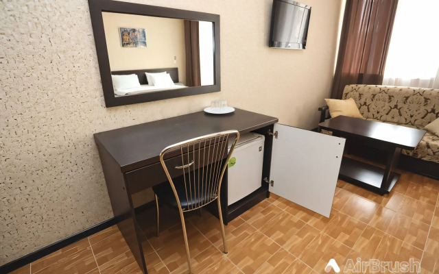 Mango Guest House
