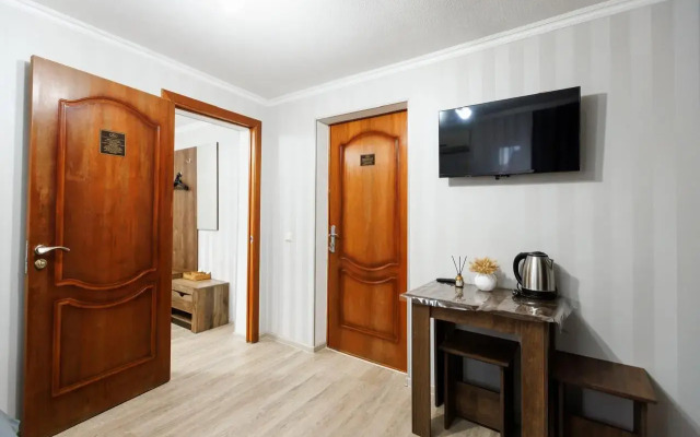 Lyuks Hotel