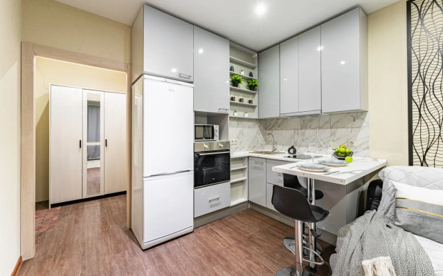 Studiya vozle metro Stakhanovskaya Apartments