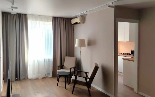 Dvukhkomnatnaya ryadom s Panoramoy Stalingradskoy bitvy, naberezhnaya Flat