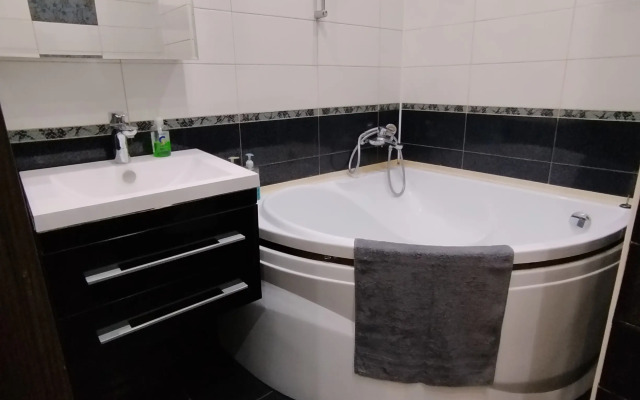 Flat Apartamentyi Po Karmanu s Samostoyatel'nyim Zaseleniem Flat