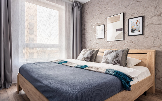 Provans v Lunnom Svete Flat