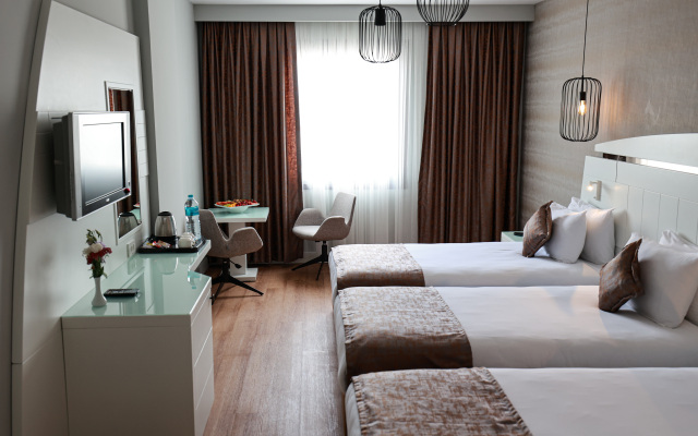 Nova Plaza Orion Hotel