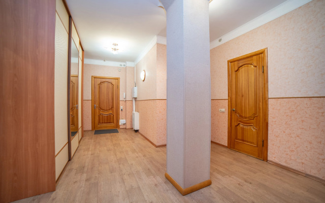 Апартаменты Радищева 12 трехкомнатная