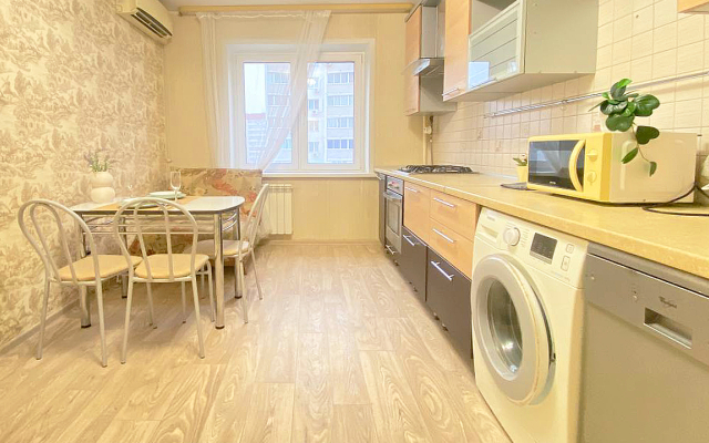 Апартаменты Бизнес класс, Степная 81