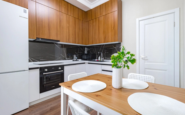 Apartments Svetlye V Tsentre Ryadom S Botanicheskim Sadom