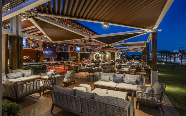 Calista Luxury Resort