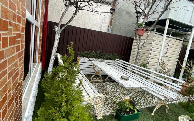 "San-Mariya" Guest House