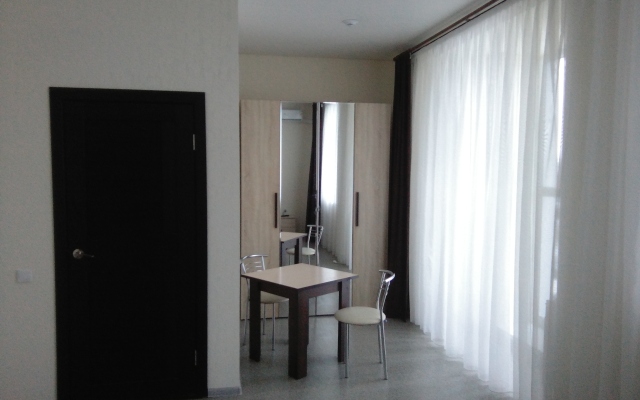 Yo-Moyo Hotel
