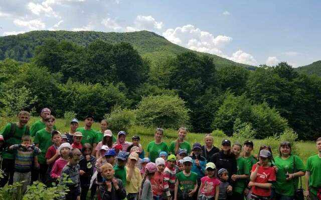 House With Mountain Views
