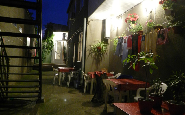 Ray U Fontana Guest house