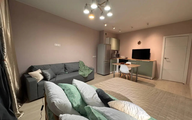 Квартира ЕвроДвушка Аксакова 81/1 на 17 Этаже до 7 Чел