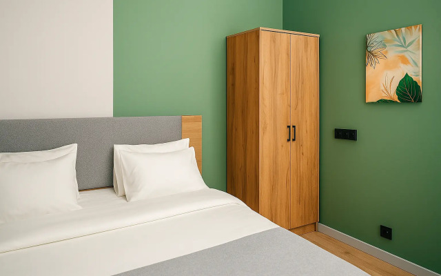 Manon Hotel
