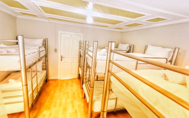 Taksim History Wooden Hostel