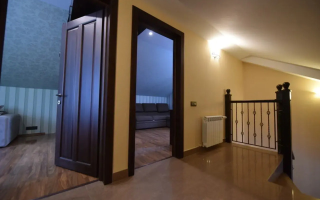 Частный дом Коттедж 3-х этажный