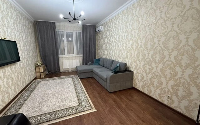 Квартира двухкомнатная на улице Времена Года 15