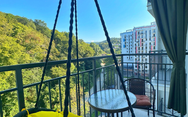 Uyutnye S Vidom Na Samshitovy Les Apartment