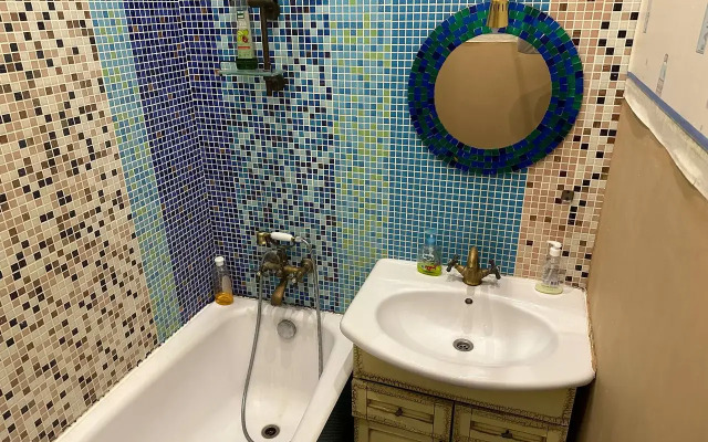 Dvukhurovnevaya Prostornaya Na Marksistskoy Flat