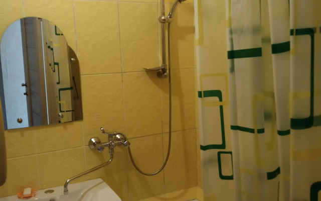 Квартира Просторная Около м. Международная и м. Бухарестская