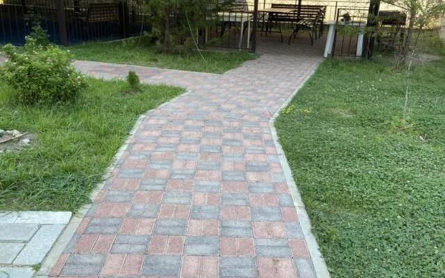 Novaya Svetlaya V Sochi Nedaleko Ot Morya Flat