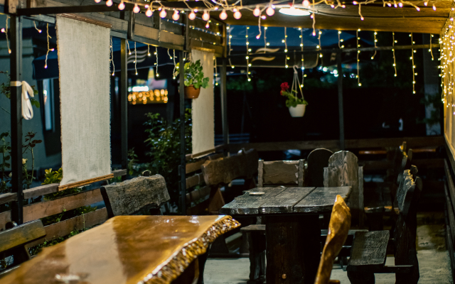 Mari Guest house