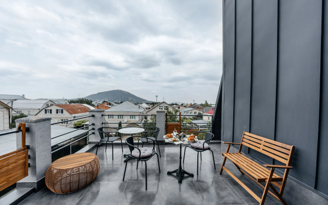 Fhouse Guest House