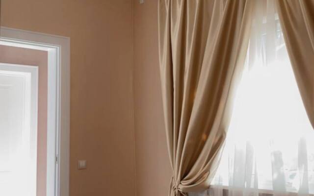 Fly Guest House