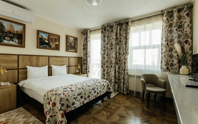 Customs House Hotel & SPA Hotel