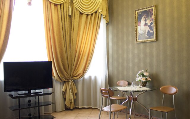 Okhotnichiy Club