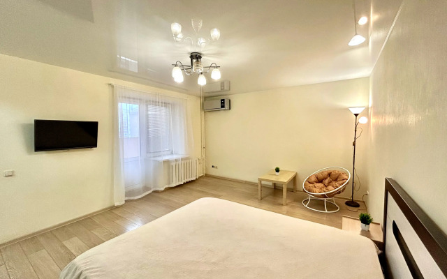 Na ulice Nikolaya-Panova 50 Apartments