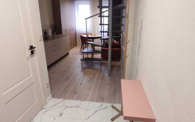 Marsel Na Naberezhnoy V Tsentre Goroda Apartments