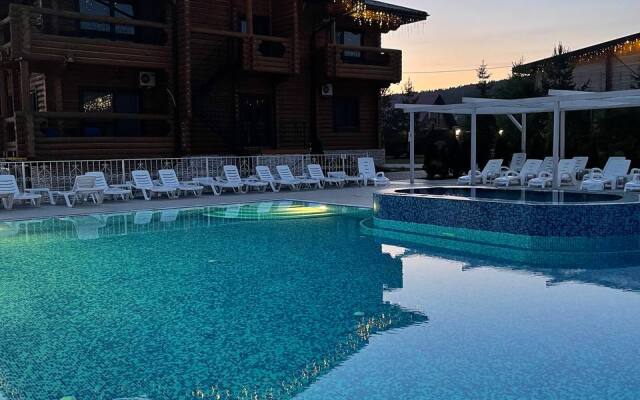 Goldy Key Hotel