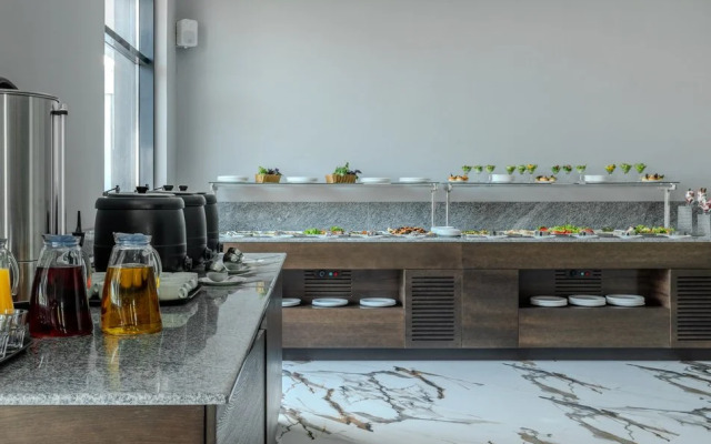 Отель Солнце и море