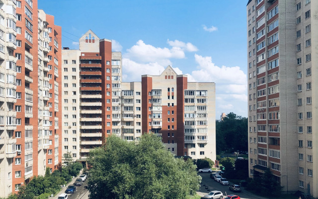 Studiya U Yablonevogo Sada Flat