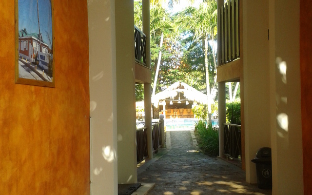 Residencia Del Paseo Apart-Hotel